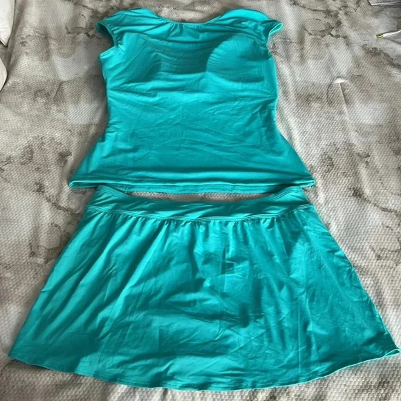 BLEU ROD BEATTIE LET'S GET TWISTED CAP SLEEVE TANKINI TOP AND SKIRTED BOTTOM - Picture 4 of 7